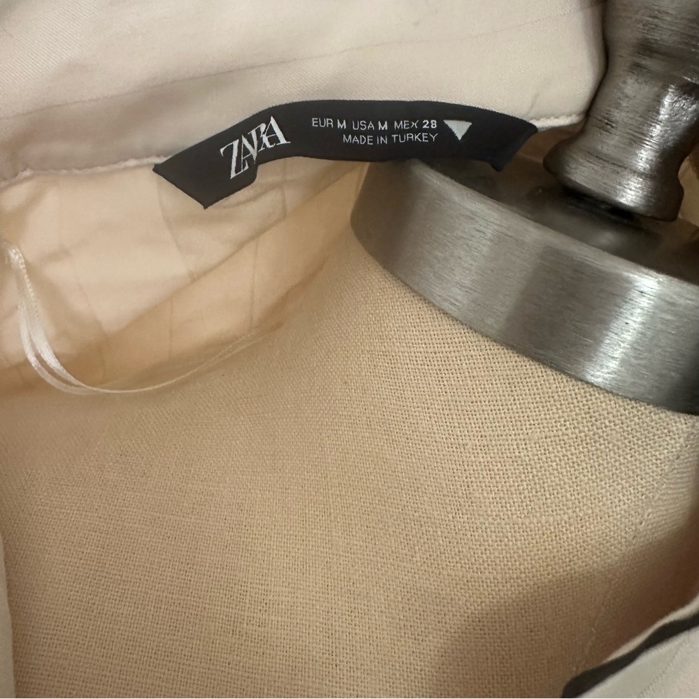 Zara Cream Button-Up Blouse with Black Trim - Size M - Picture 3 of 4